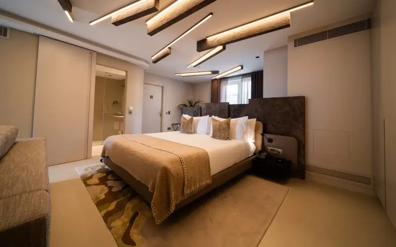 Iniala Modern Pool Suite