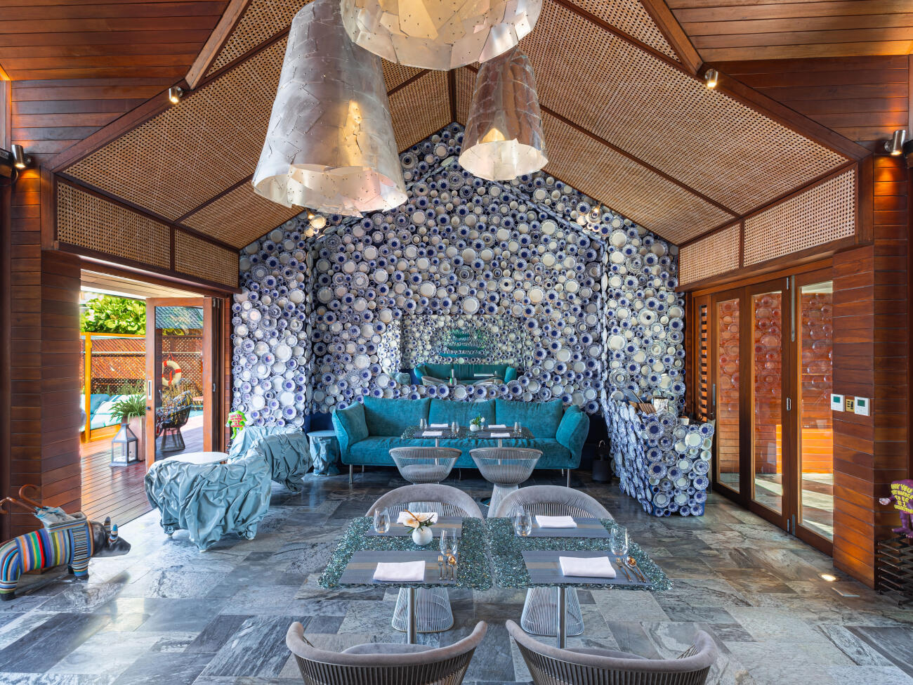 Image 4 - The Campana Lounge