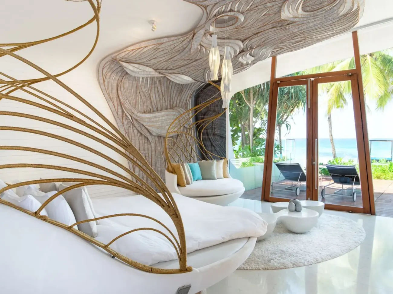 Video The Siamese Suites