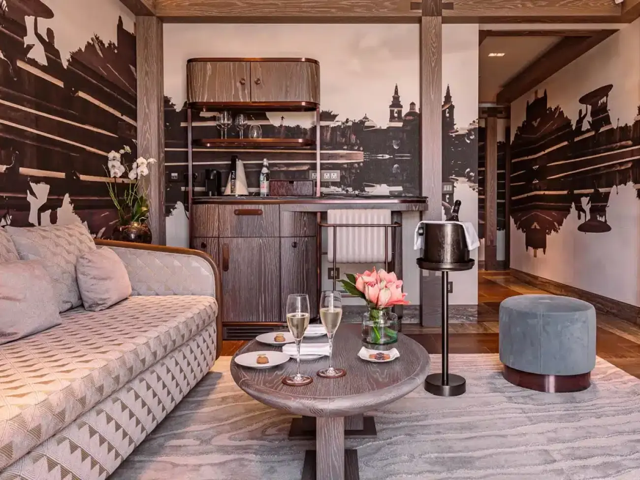 Image 4 - Grand Harbour Penthouse Suite