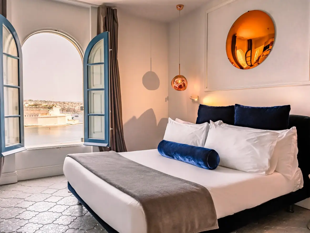 Image 2 - Hideaway Harbour View Pool Suite