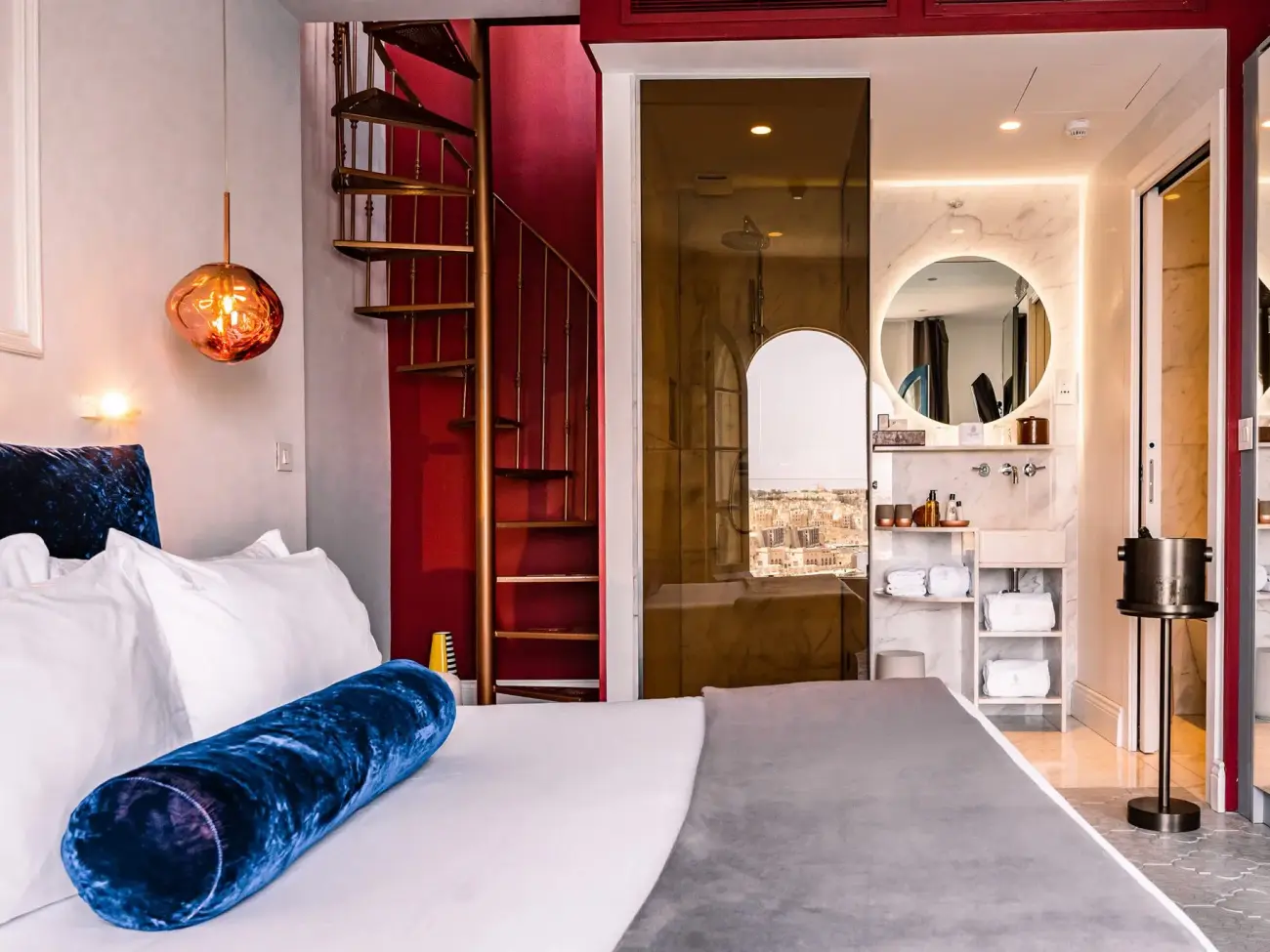 Image 4 - Hideaway Harbour View Pool Suite