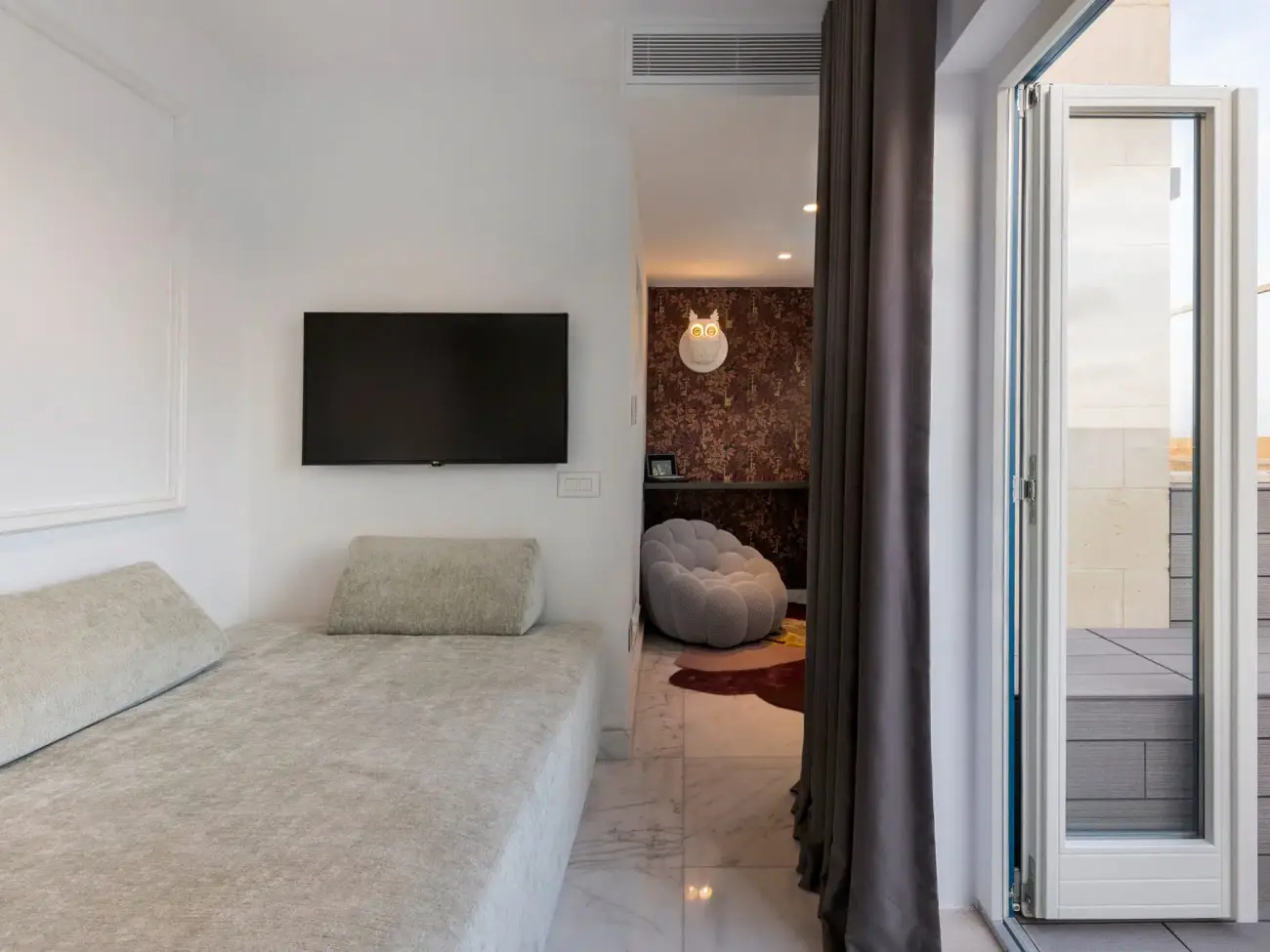 Image 6 - Hideaway Harbour View Pool Suite