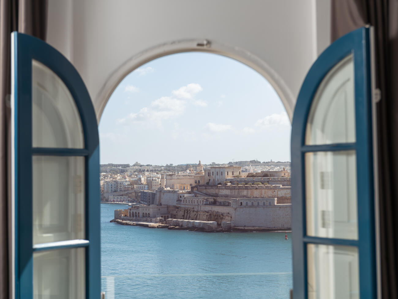 Image 4 - Hideaway Harbour View Pool Suite