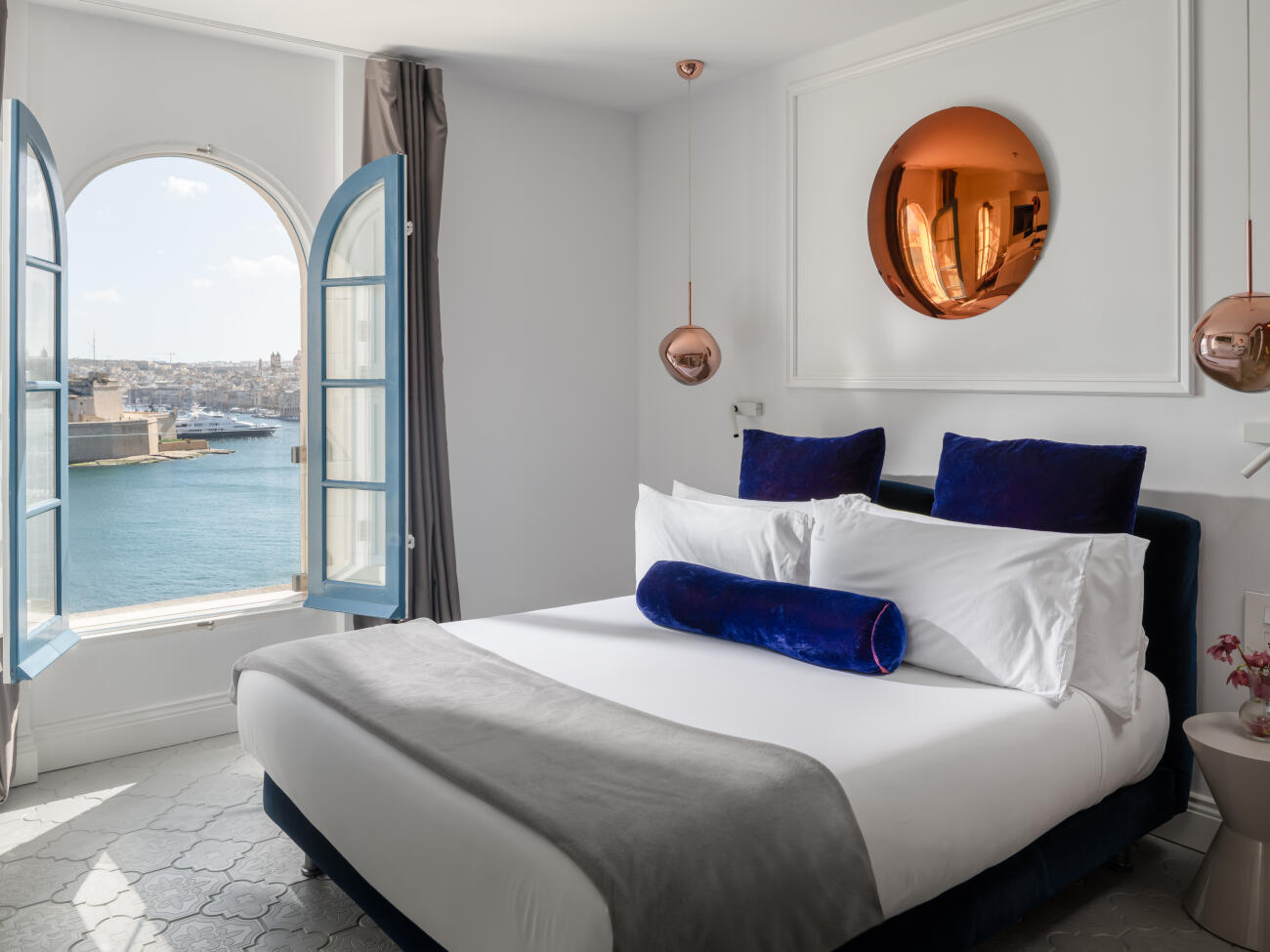 Image 1 - Hideaway Harbour View Pool Suite