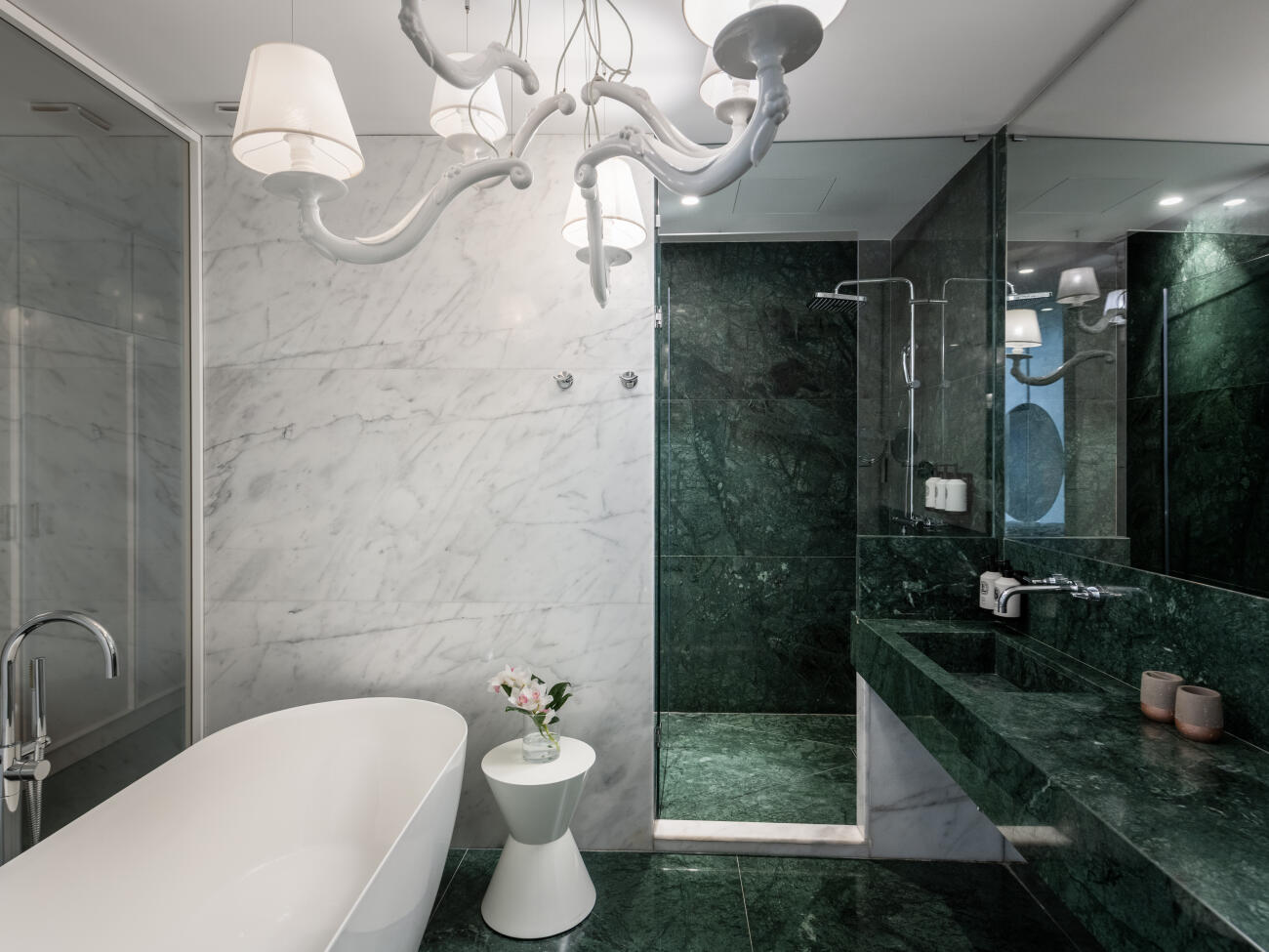 Image 4 - Hideaway Harbour View Suite