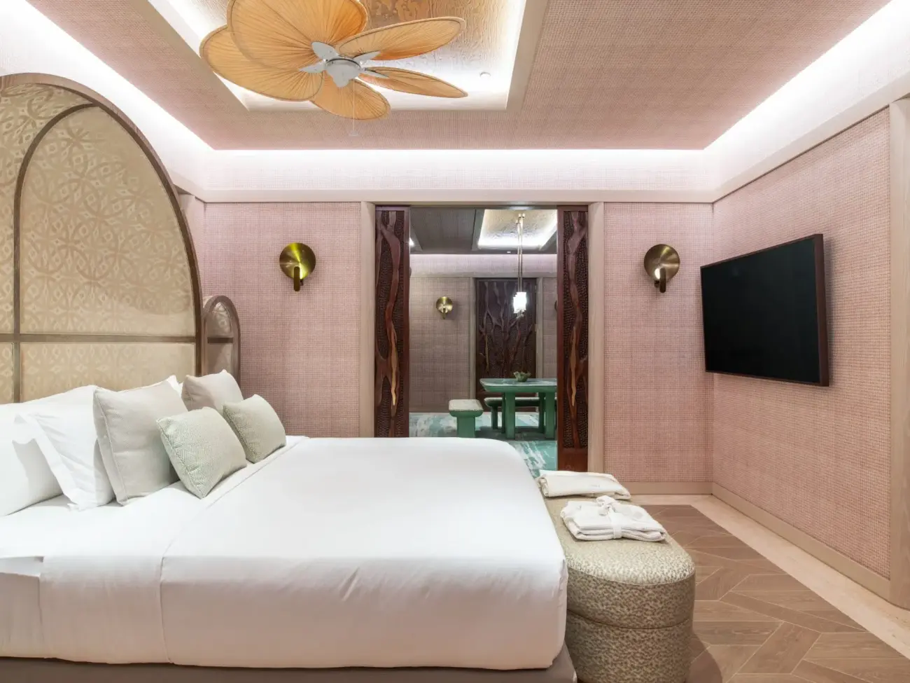 Image 5 - Iniala Pool Residences