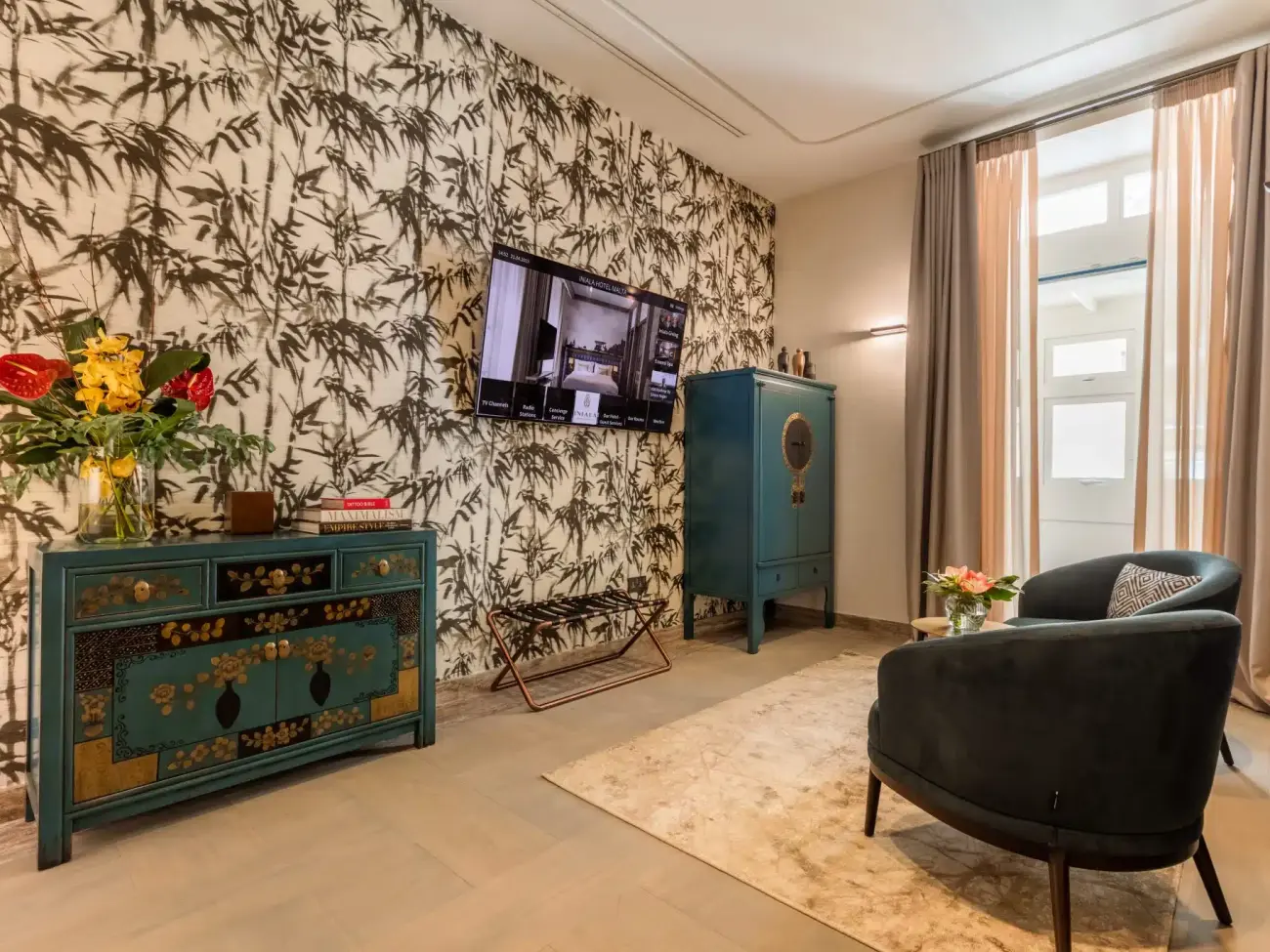 Image 1 - Pied-à-terre Grand Residence