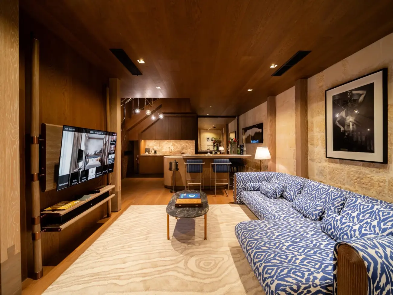 Image 1 - Signature Incognit0 Suite