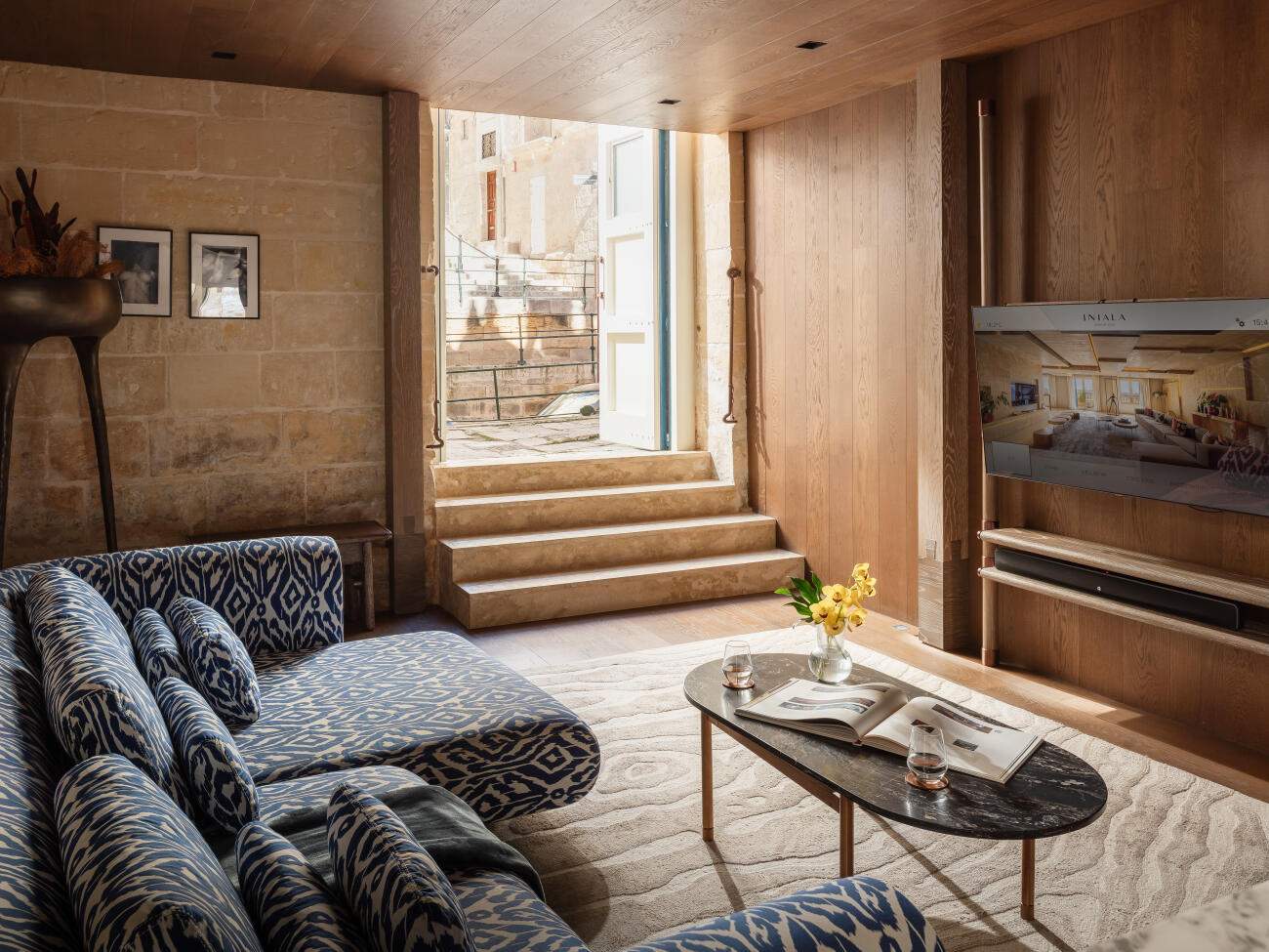 Image 2 - Signature Incognit0 Suite