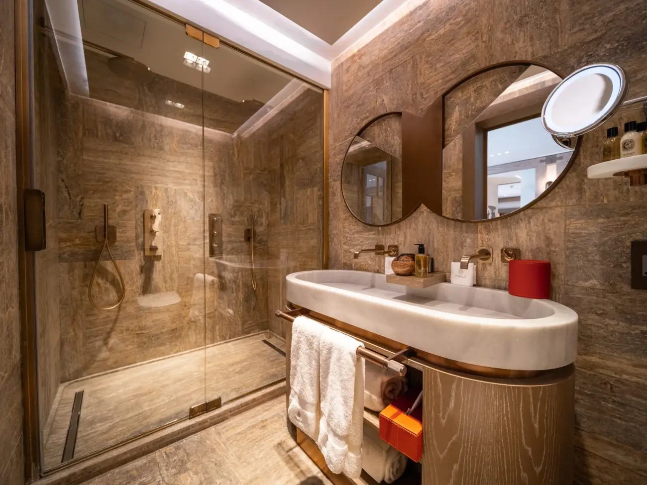 Image 4 - Signature Spa Suite