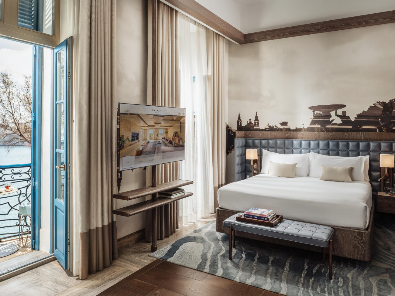 Image 2 - Superior Grand Harbour View Suites