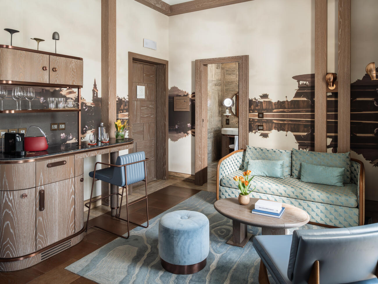 Image 5 - Superior Grand Harbour View Suites