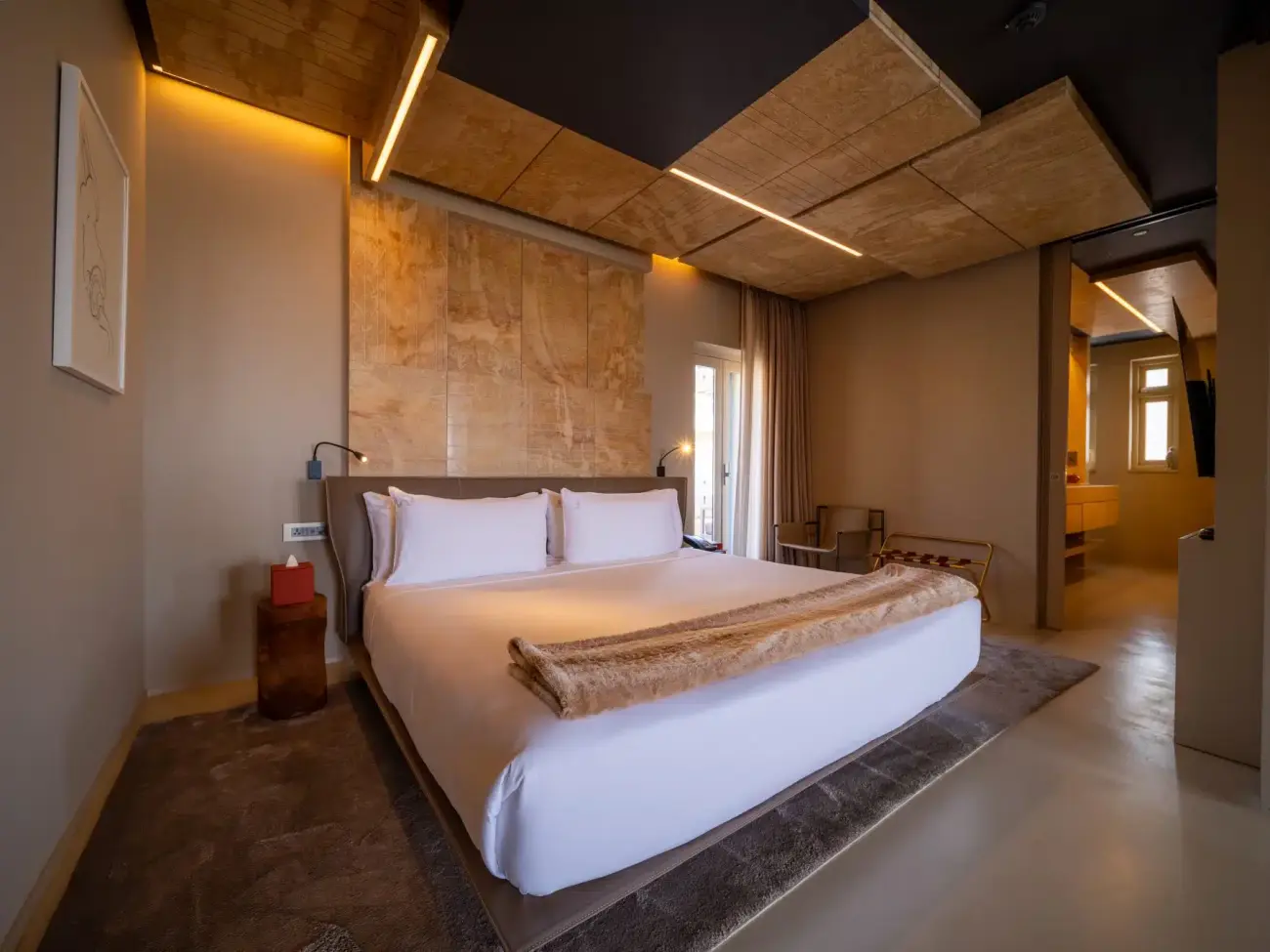 Image 3 - The Presidential Harbour View Residence With Plunge Pool